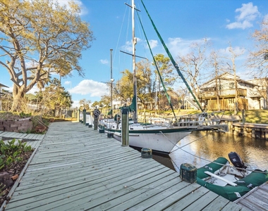 5 Harbor Lane - Photo Thumbnail 37