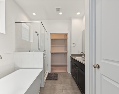 2208 Mcgowen Street - Photo Thumbnail 23