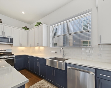 2208 Mcgowen Street - Photo Thumbnail 8