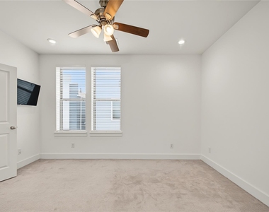 2208 Mcgowen Street - Photo Thumbnail 16