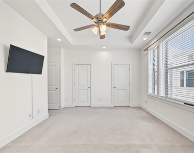2208 Mcgowen Street - Photo Thumbnail 22