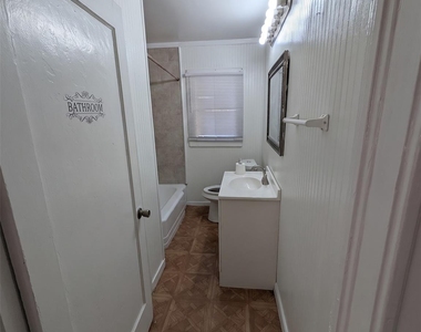 2211 Ella Boulevard - Photo Thumbnail 5