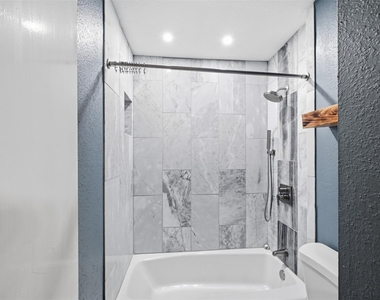 3502 Plum Brook Lane - Photo Thumbnail 27