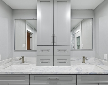 3502 Plum Brook Lane - Photo Thumbnail 17