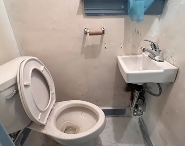 162 East 57 Street - Photo Thumbnail 10