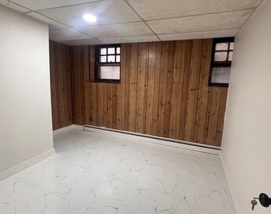 162 East 57 Street - Photo Thumbnail 3