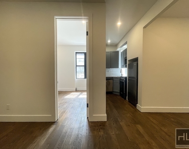 Tiemann Place - Photo Thumbnail 2