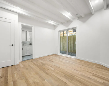 75 Bainbridge Street - Photo Thumbnail 9