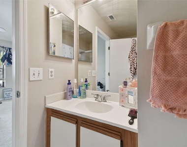 5100 Burchette Road - Photo Thumbnail 22