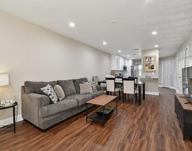 5100 Burchette Road - Photo Thumbnail 8