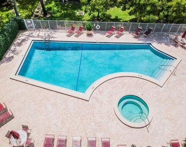 5100 Burchette Road - Photo Thumbnail 29