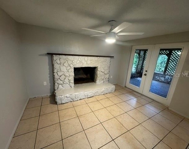 7634 Fox Hollow Drive - Photo Thumbnail 15
