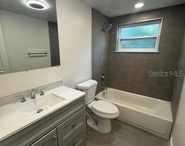 7634 Fox Hollow Drive - Photo Thumbnail 14