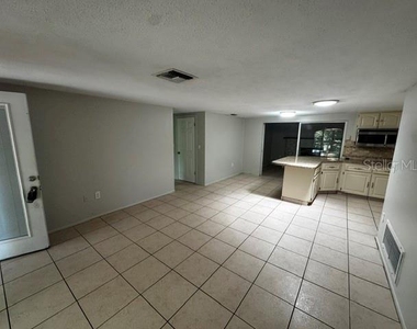 7634 Fox Hollow Drive - Photo Thumbnail 3