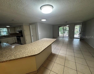 7634 Fox Hollow Drive - Photo Thumbnail 2