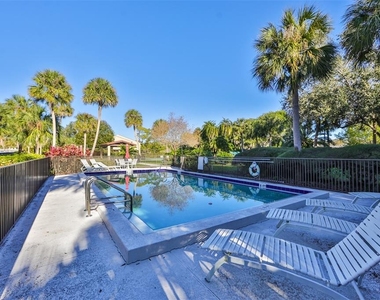 7037 Sunset Drive S - Photo Thumbnail 18