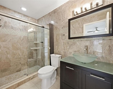 2512 W Kansas Avenue - Photo Thumbnail 11