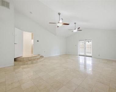 2512 W Kansas Avenue - Photo Thumbnail 7