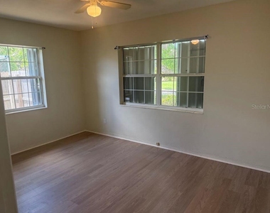 3776 23rd Avenue N - Photo Thumbnail 8