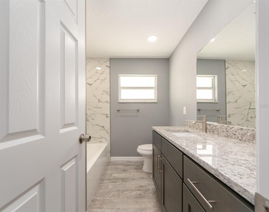 682 Druid Park Drive W - Photo Thumbnail 18