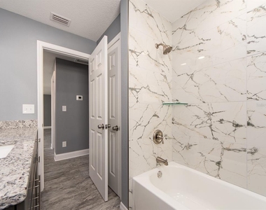 682 Druid Park Drive W - Photo Thumbnail 19
