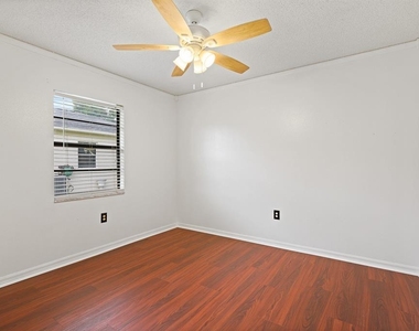 6346 Silver Oaks Drive - Photo Thumbnail 19