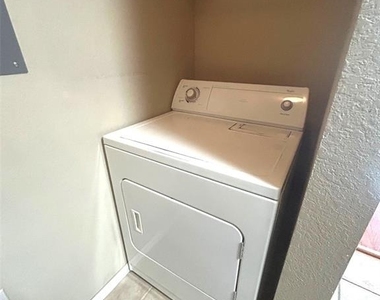 2188 Chianti Place - Photo Thumbnail 24
