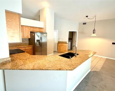 2617 Allwood Avenue - Photo Thumbnail 6