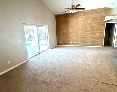 2617 Allwood Avenue - Photo Thumbnail 5