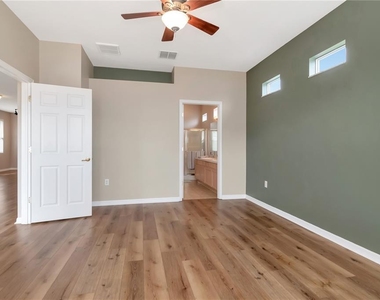21433 Diamonte Drive - Photo Thumbnail 9