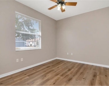 21433 Diamonte Drive - Photo Thumbnail 14