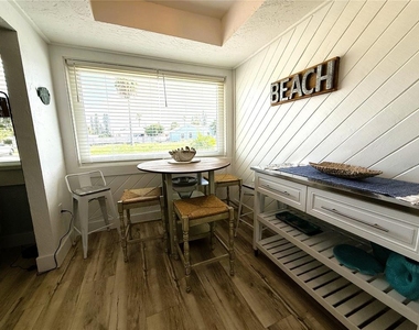 421 Virginia Avenue - Photo Thumbnail 13