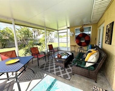 421 Virginia Avenue - Photo Thumbnail 28