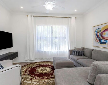 2199 Chianti Place - Photo Thumbnail 16