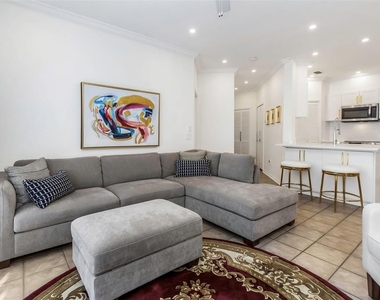 2199 Chianti Place - Photo Thumbnail 14