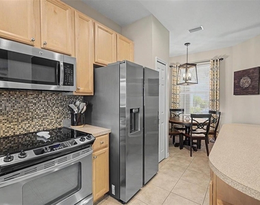 2145 Park Crescent Drive - Photo Thumbnail 5