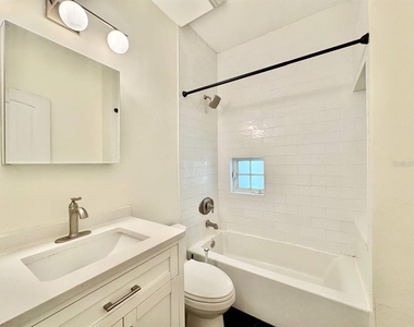 2117 W Dekle Avenue - Photo Thumbnail 15