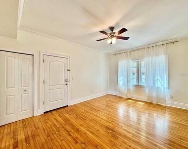 2117 W Dekle Avenue - Photo Thumbnail 5
