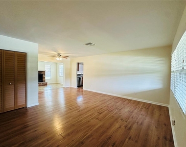 218 S Maywood Avenue - Photo Thumbnail 1