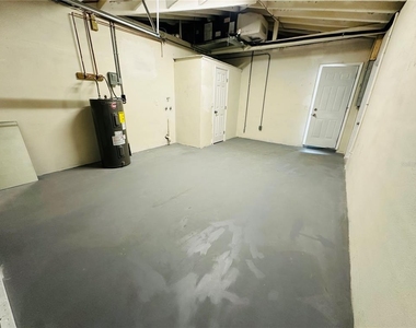 218 S Maywood Avenue - Photo Thumbnail 11