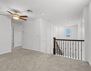 5552 Blue Azure Drive - Photo Thumbnail 11