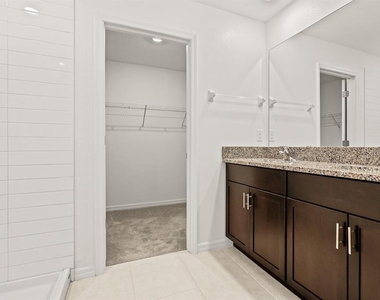 5552 Blue Azure Drive - Photo Thumbnail 17