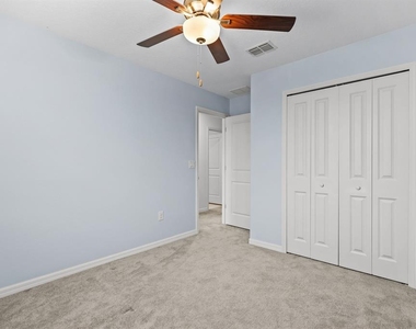 5552 Blue Azure Drive - Photo Thumbnail 23