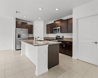 5552 Blue Azure Drive - Photo Thumbnail 5