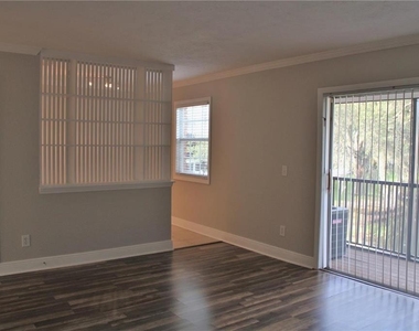 13753 Orange Sunset Drive - Photo Thumbnail 3