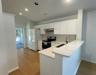 5033 Prairie View Way - Photo Thumbnail 4