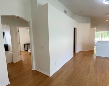 5033 Prairie View Way - Photo Thumbnail 7