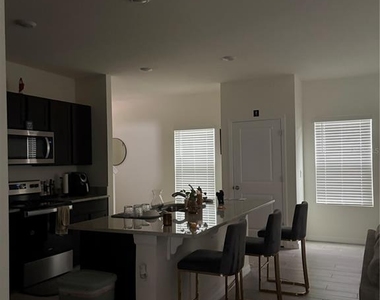 5124 Sw 48th Lane - Photo Thumbnail 3