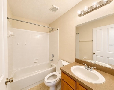 7620 Wiltshire Park Place - Photo Thumbnail 3