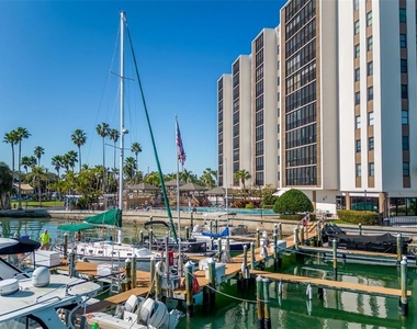 10355 Paradise Boulevard - Photo Thumbnail 5